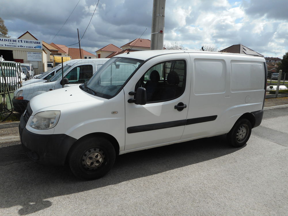 Doblo DOBLO CARGO TOLE MAXI 1.4 BUSINESS 2006 occasion 10000 Troyes
