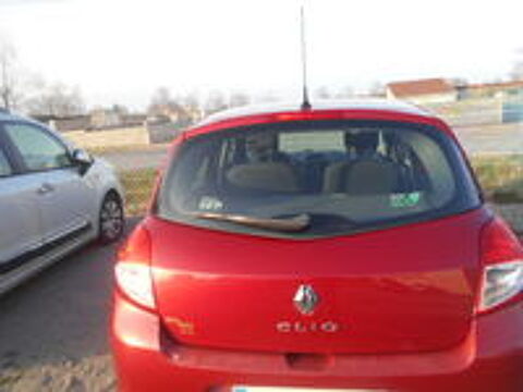 Clio III 1.2 16V 75 eco2 Authentique 2011 occasion 03170 Chamblet