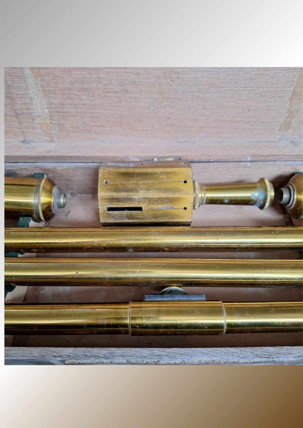 Niveau d'eau d'arpentage fin XIX pour g&eacute;om&egrave;tre
Instrument de D�coration