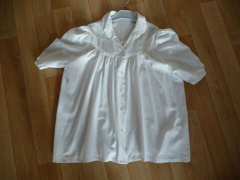 Chemisier Blouse blanc manches courtes T.36-38 12 Celles-sur-Belle (79)