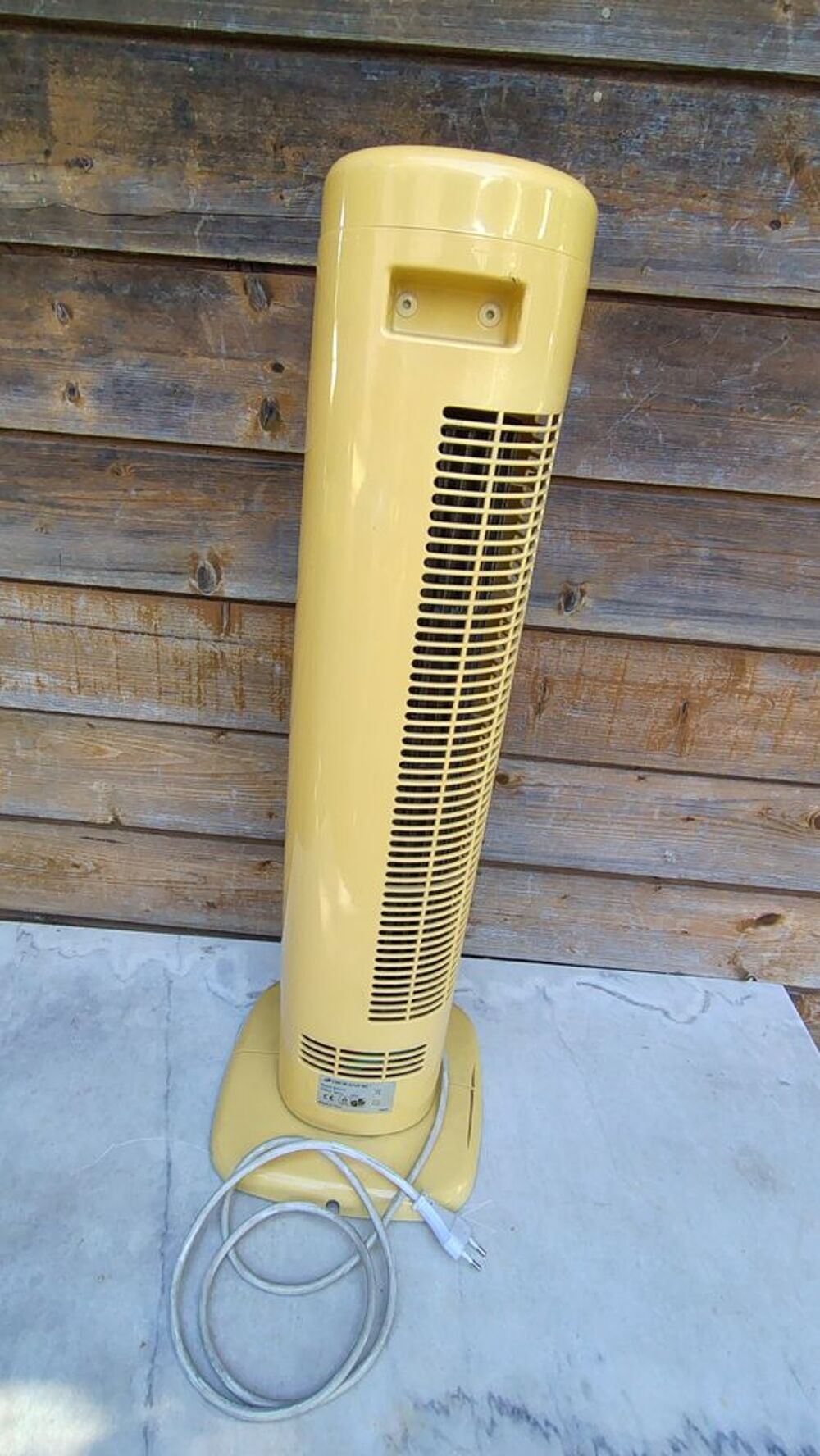 Ventilateur colonne BIONAIRE 3 vitesses avec minuterie Electroménager
