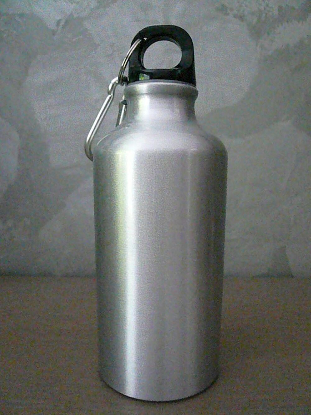 Gourde en aluminium avec mousqueton Sports