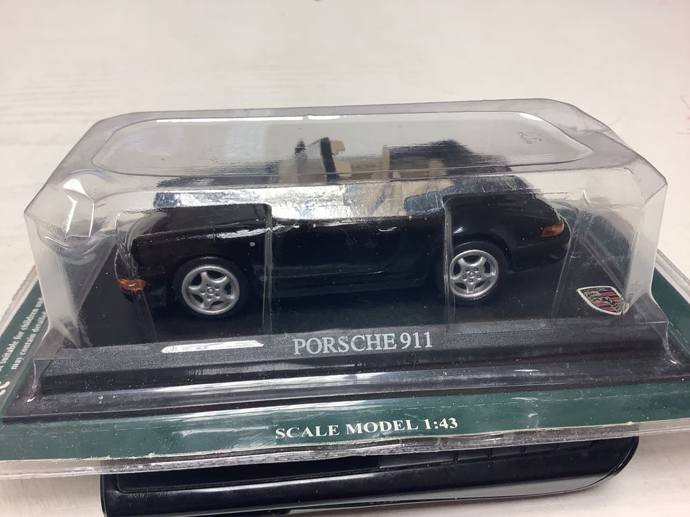 PORSCHE 911 voiture miniature 