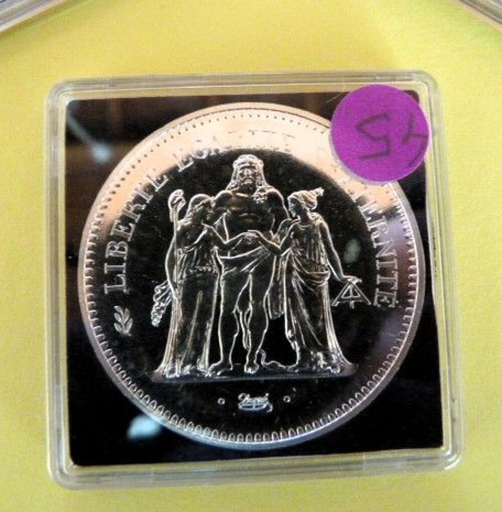 Coffret 1974- Monnaies de Paris //tirage fleur de coins 