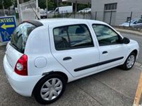 Clio II ESSENCE / GPL 2010 occasion 42700 Firminy