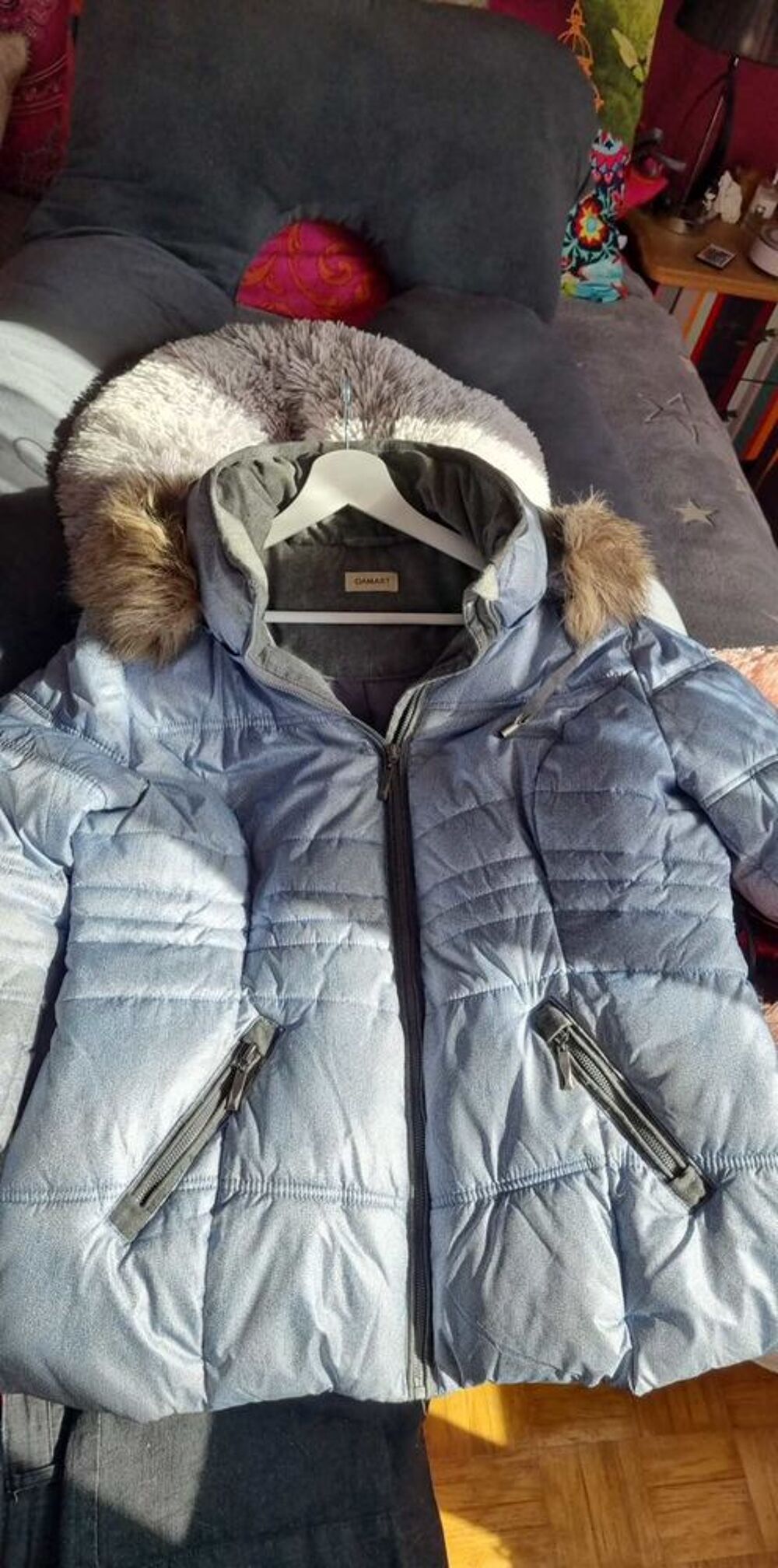 Tr&egrave;s jolie parka T42/44. Damart. Vêtements