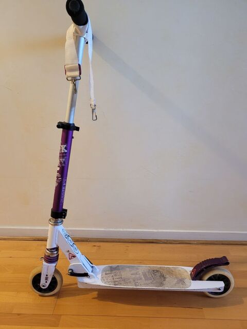 TROTTINETTE 
25 Villeurbanne (69)