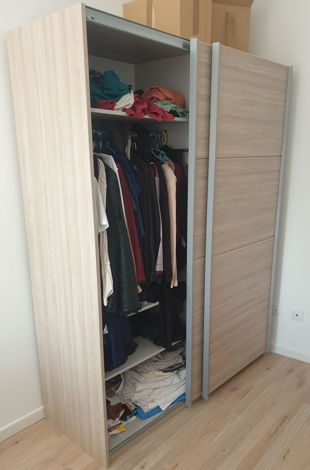 Armoire 2 portes 
Meubles