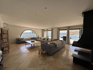  Maison � vendre 9 pi�ces 318 m�