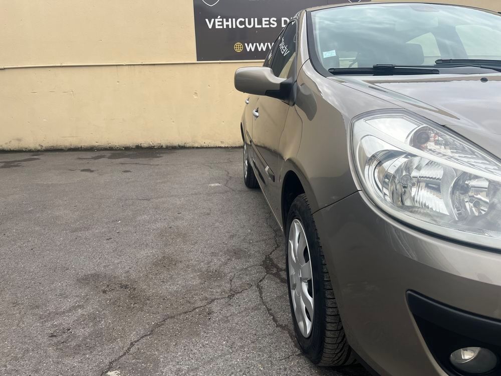 Clio III Clio 1.5 dCi 85 eco2 Privil&egrave;ge 2008 occasion 77170 Brie-Comte-Robert