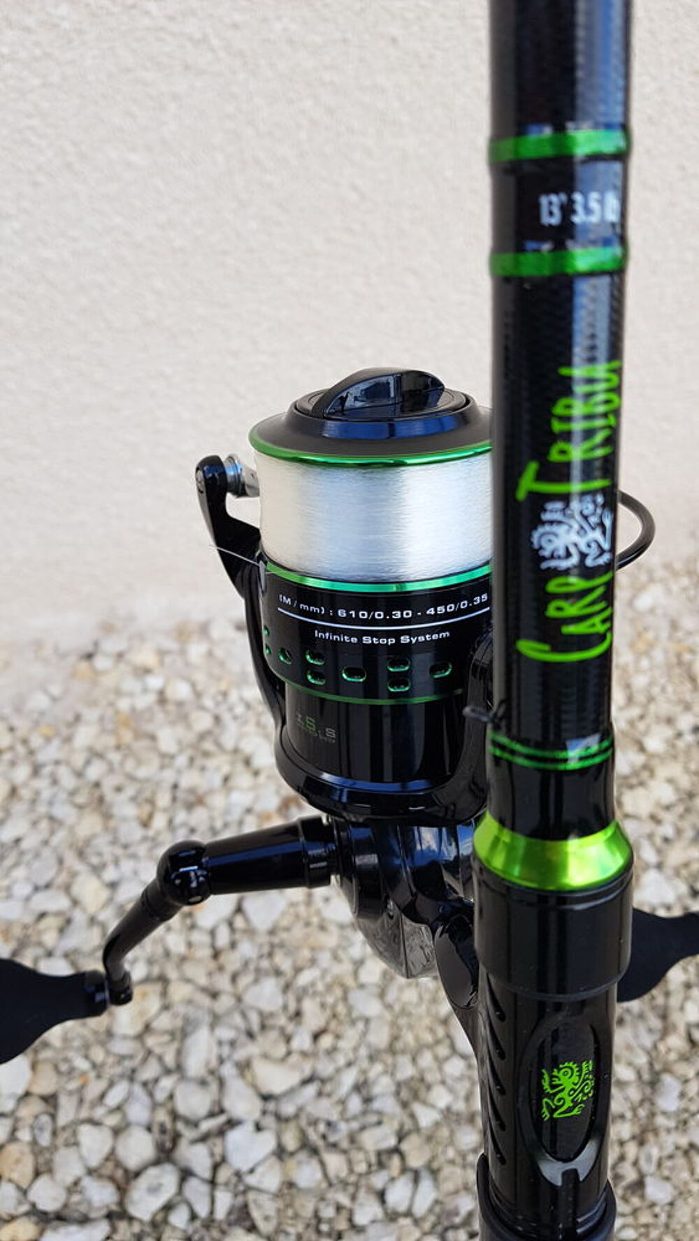 Pack prowess 4 cannes et 4 moulinets carp tribu 1 foureau Sports