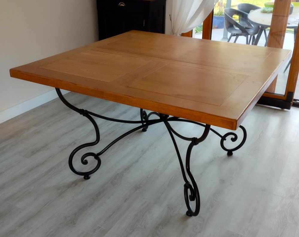 Table en ch&ecirc;ne massif Meubles