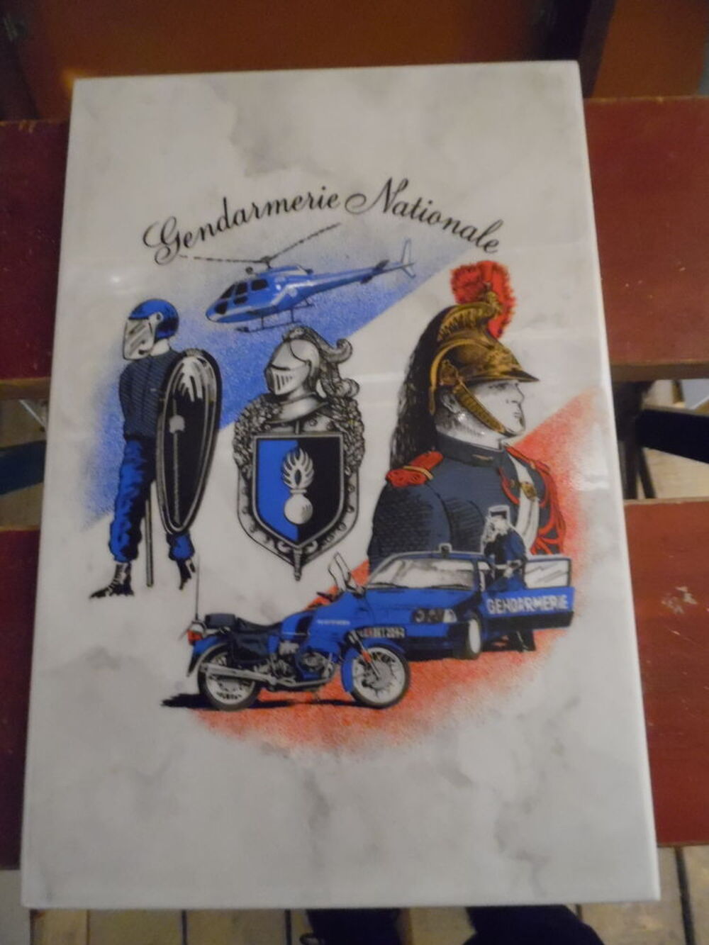 fa&iuml;ence &eacute;maill&eacute;e &quot;Gendarmerie Nationale&quot; Dcoration