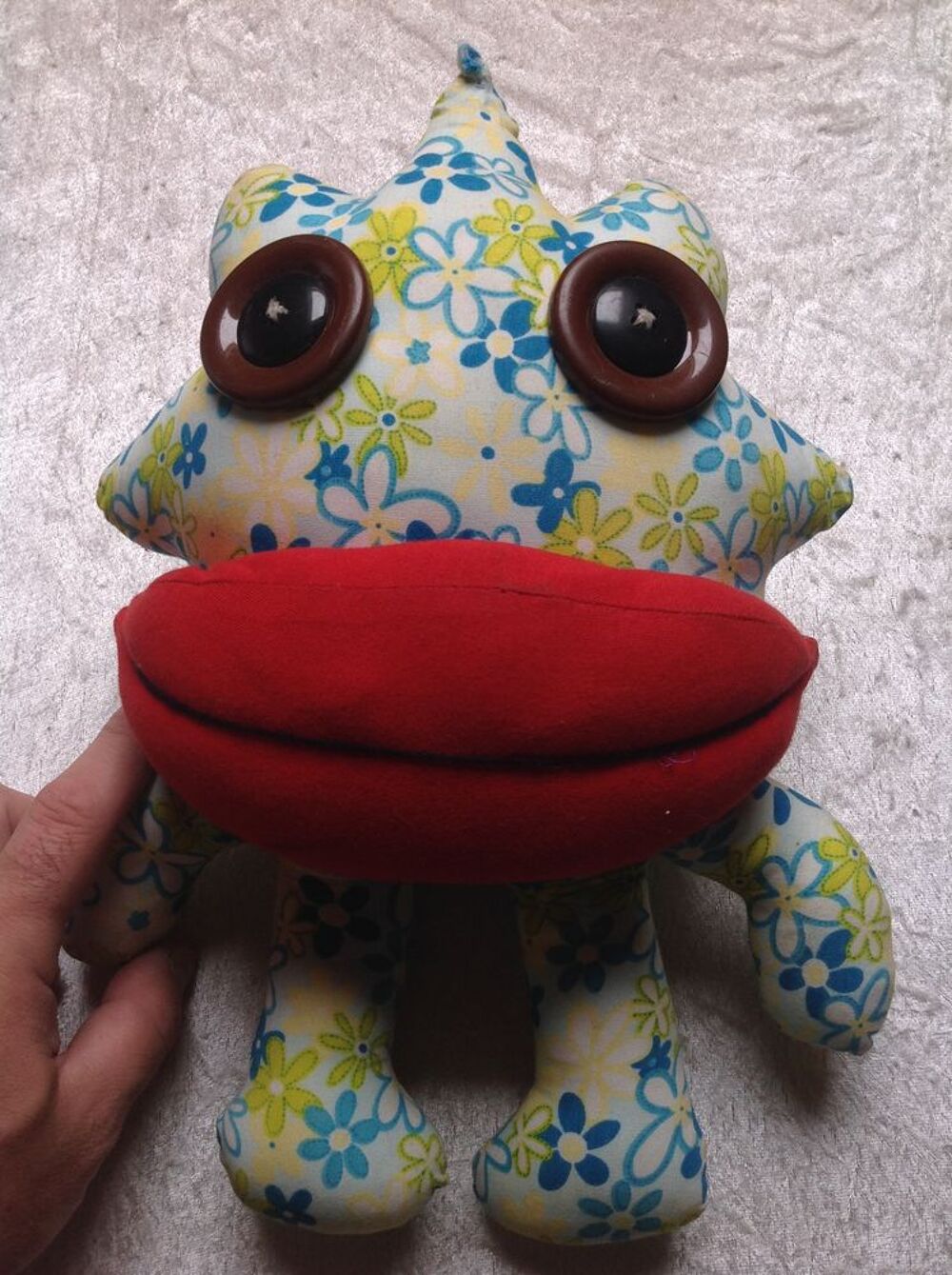 POUP&Eacute;E FLEURS YEUX BOUTONNEUX L&Egrave;VRES PULPEUSES Envoi Possibl Jeux / jouets