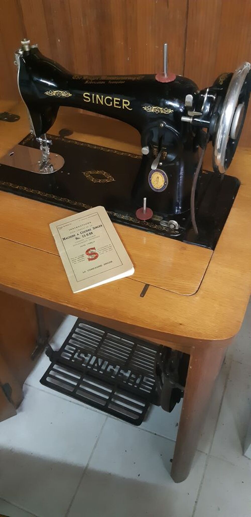 VINTAGE : Machine a coudre SINGER Décoration