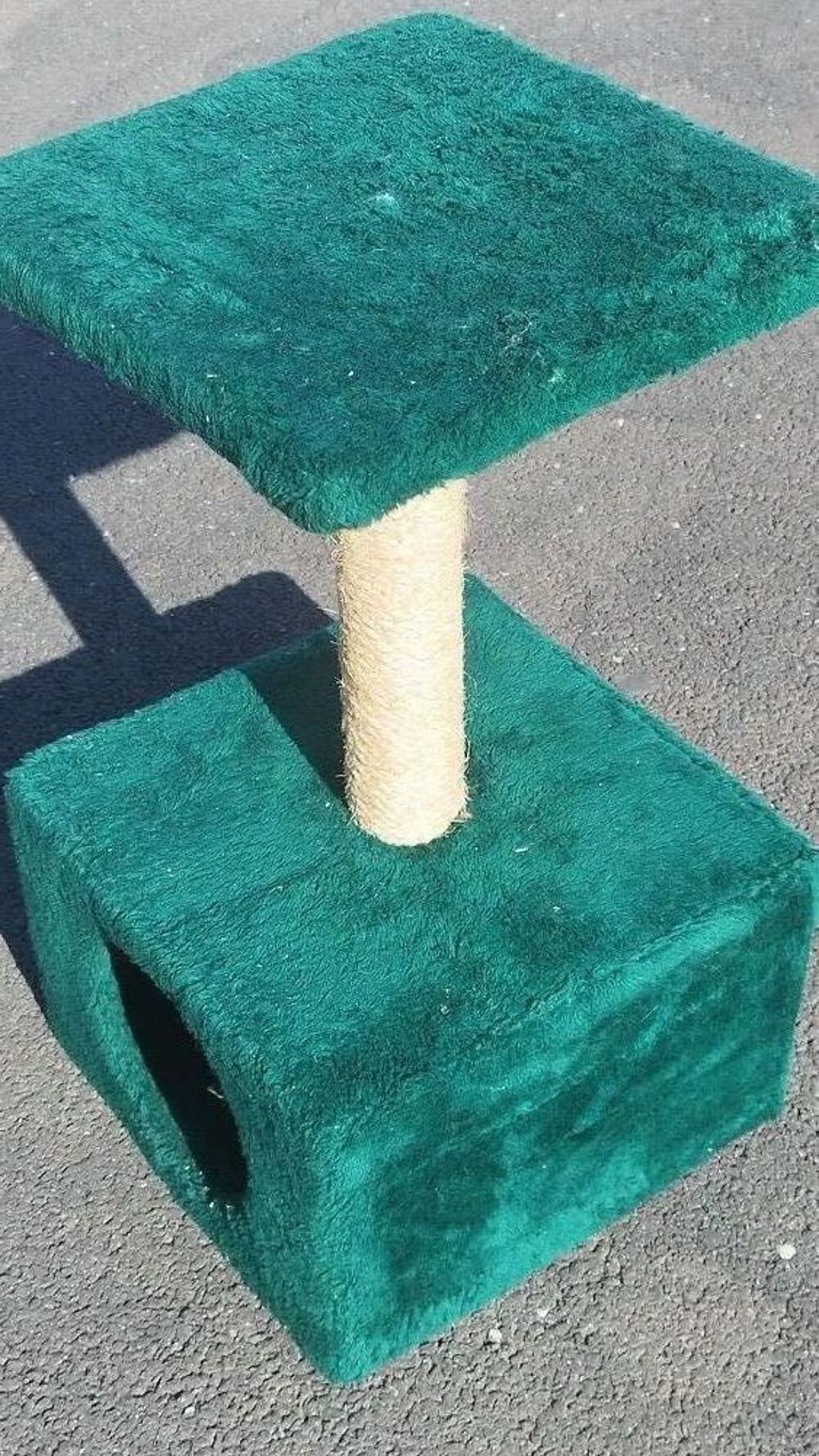   Arbre à chat,  