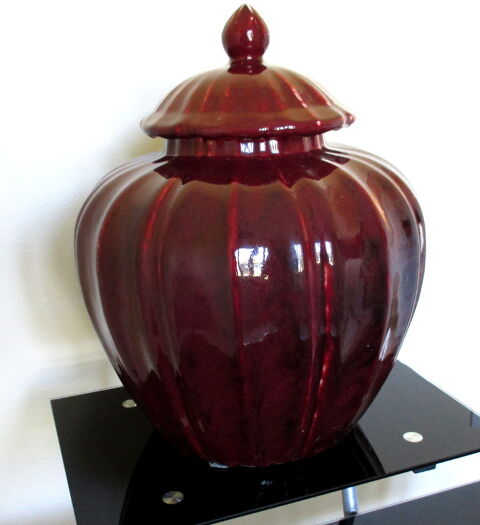 Jarre de Chine �maill�e rouge. (Troc possible) 0 Saint-�lix-le-Ch�teau (31)