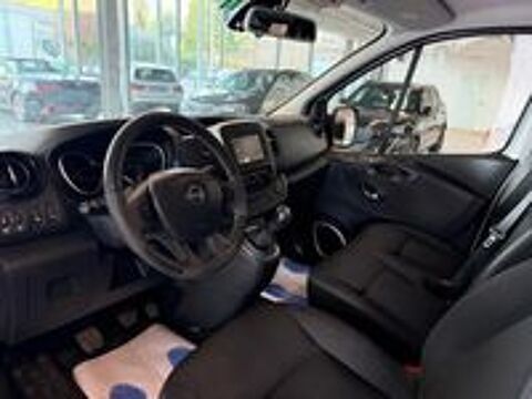 Vivaro VIVARO COMBI 9 PLACES 1,6L CDTI BI-TURBO 120cv 9 PLACES 2015 occasion 55100 Verdun