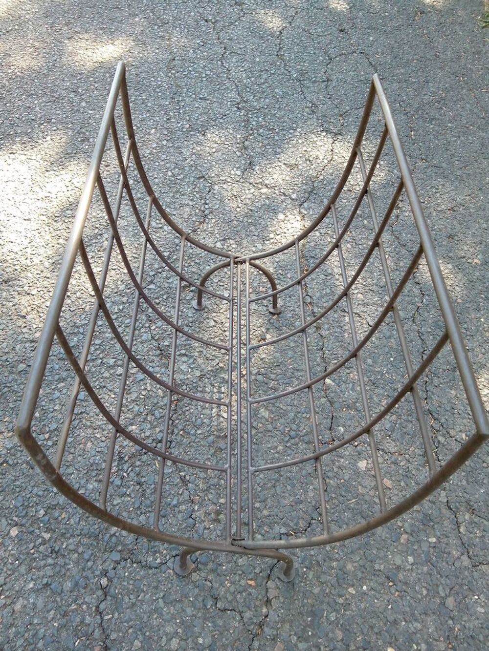 Porte revues en fer forg&eacute; Décoration