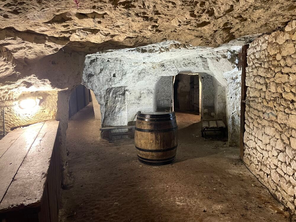 Location Remise/Grange Cave stockage vin troglodyte Véretz