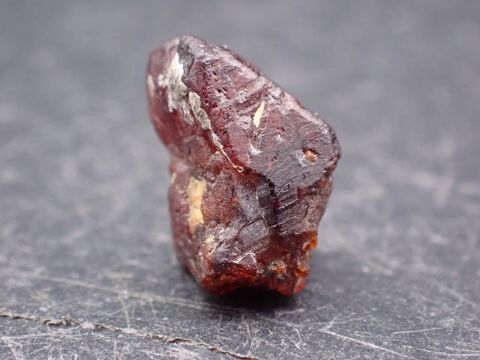 Cristal termin de Clinohumite , Sar-e-Sang , Koksha Valley  11 Bertrichamps (54)