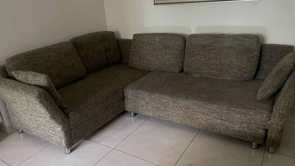 Deux canap&eacute;s avec ses coussins Meubles