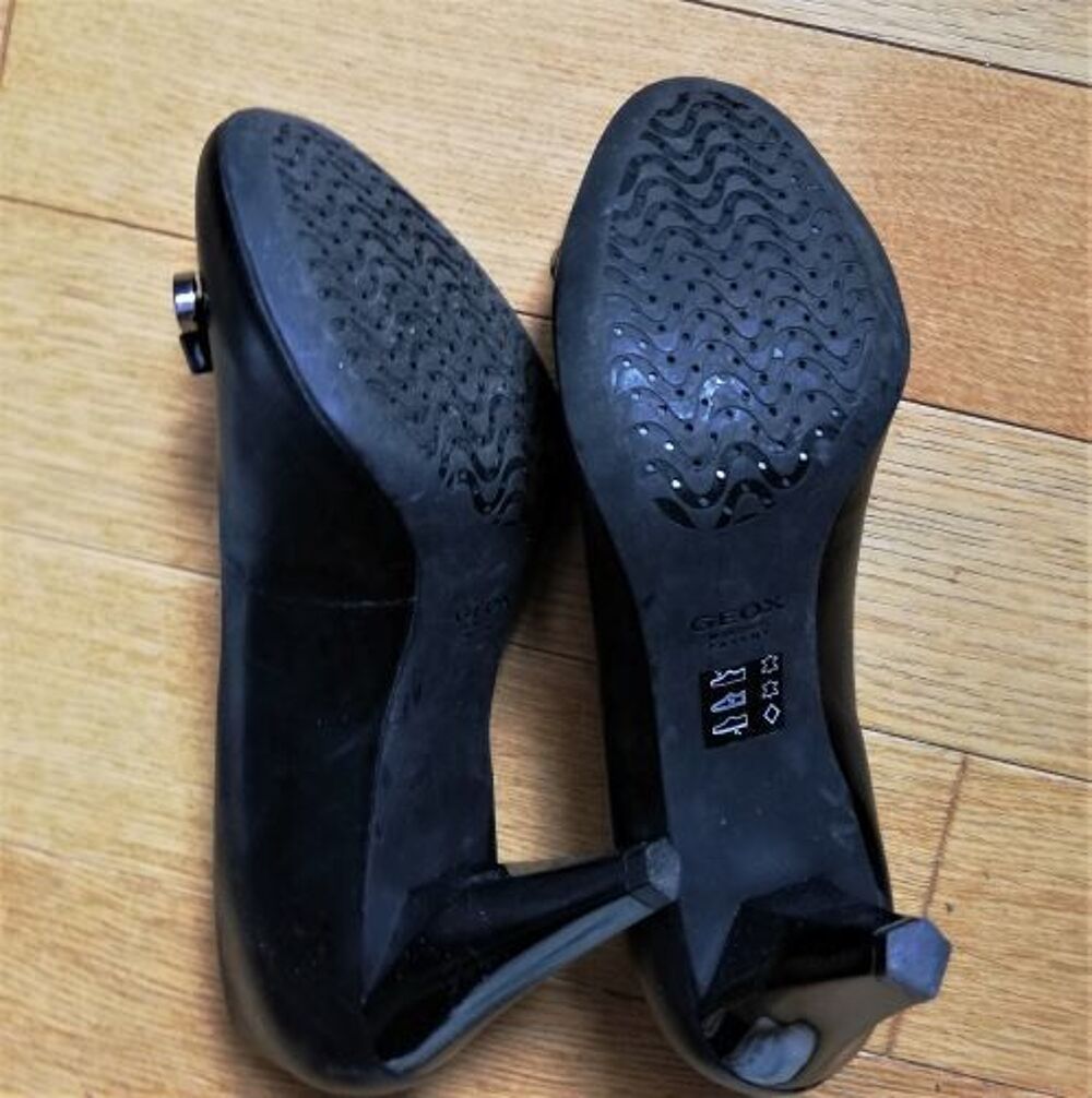  Escarpins noirs cuir Geox talons 9 cm T 38 Chaussures