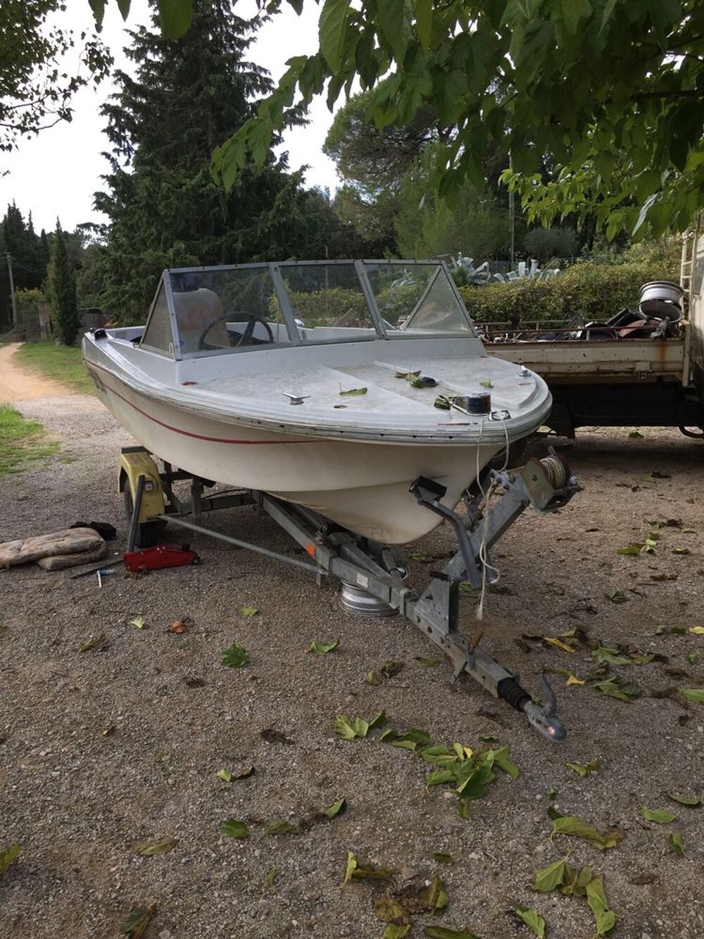 bateaux airless de 5m50 p&ecirc;che promenade Vélos