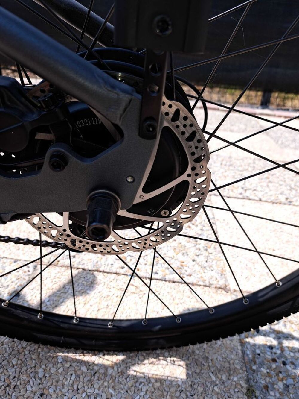 v&eacute;lo &eacute;lectrique mixte Vlos