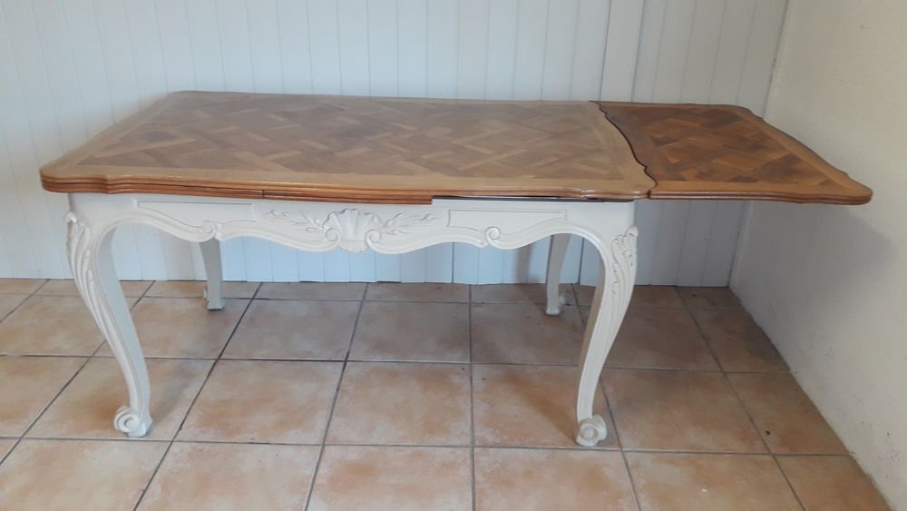 TABLE D'EPOQUE EN NOYER Meubles