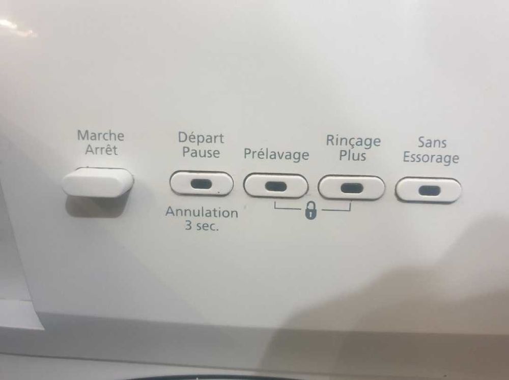 Machine &agrave; Laver - Lave linge FAR L9600 Electroménager