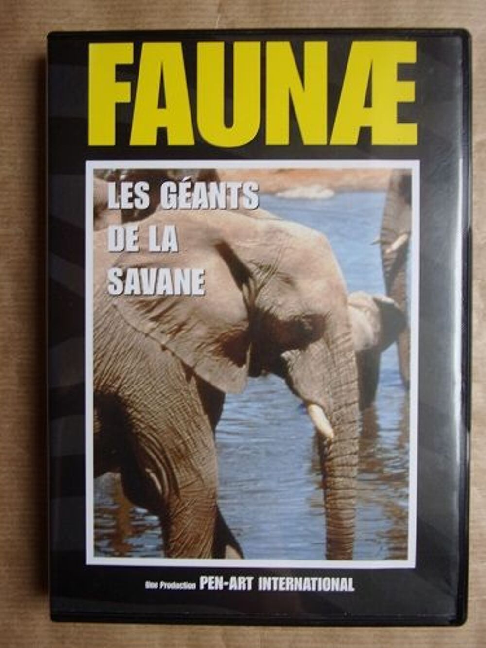 DVD Faunae Les G&eacute;ants de la Savane DVD et blu-ray