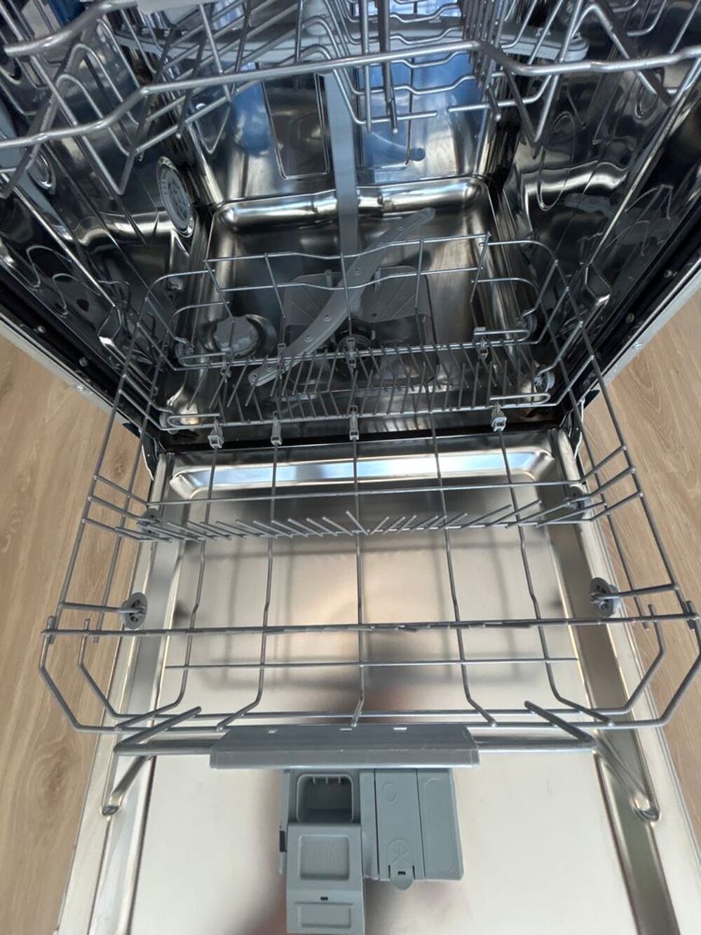 INDESIT - Lave vaisselle tout integrable / encastrable 60 cm Electroménager