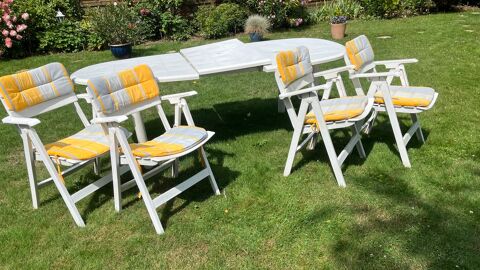 Table de jardin PVC avec quatre fauteuils 140 Saint-Germain-l�s-Corbeil (91)