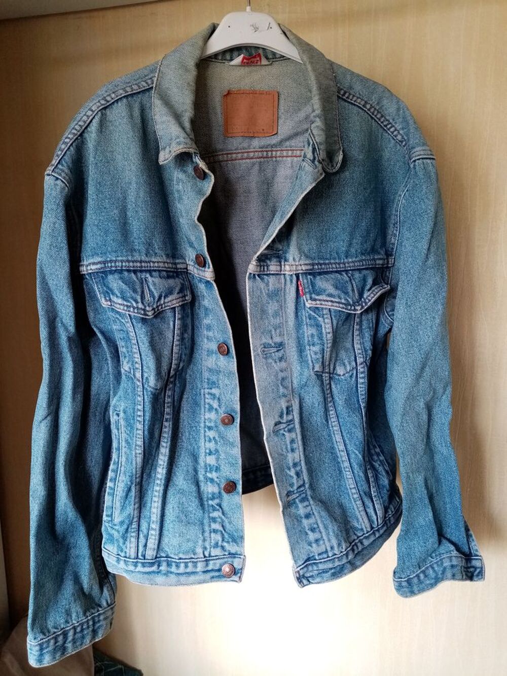 veste en jean Vêtements