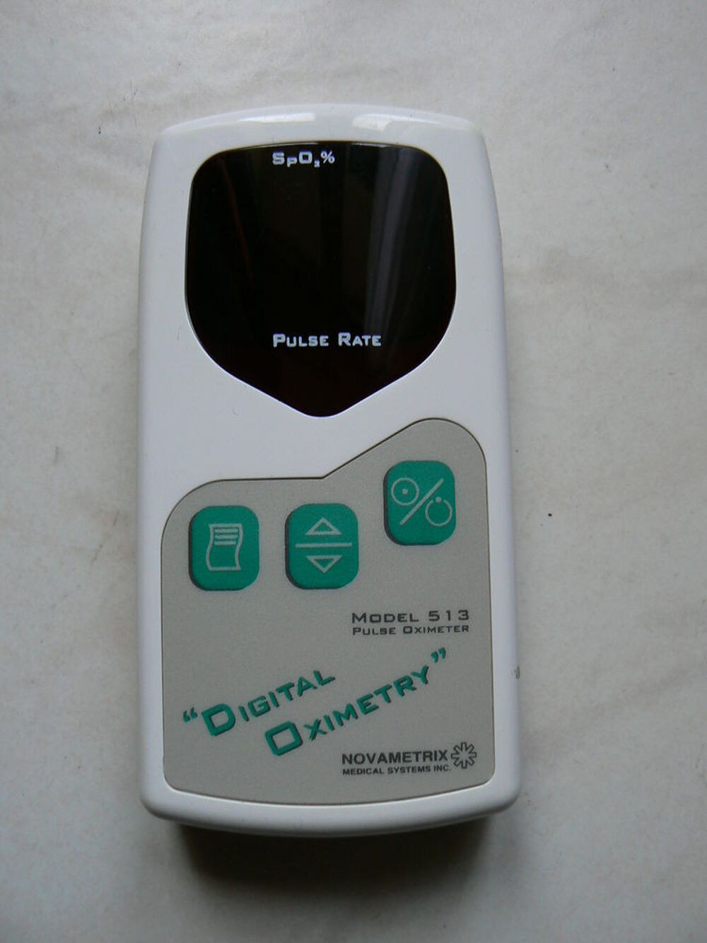 Oxigenometre :digital oximetry Puériculture