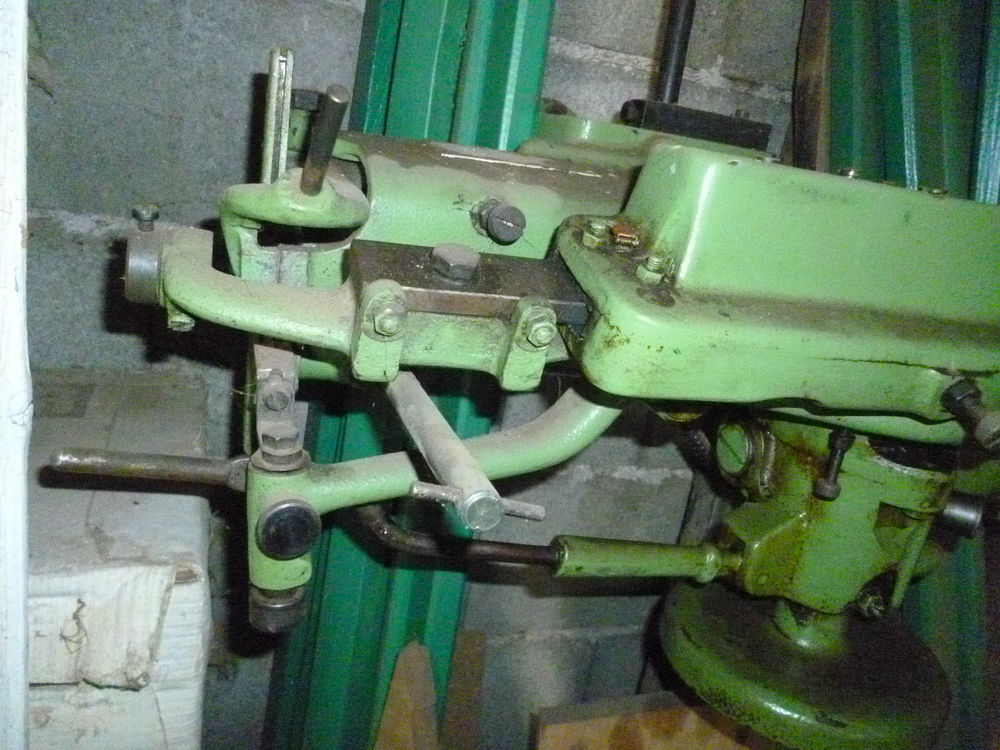 Affuteuse ancienne de
scie &agrave; ruban VOLLMER WERKE Bricolage