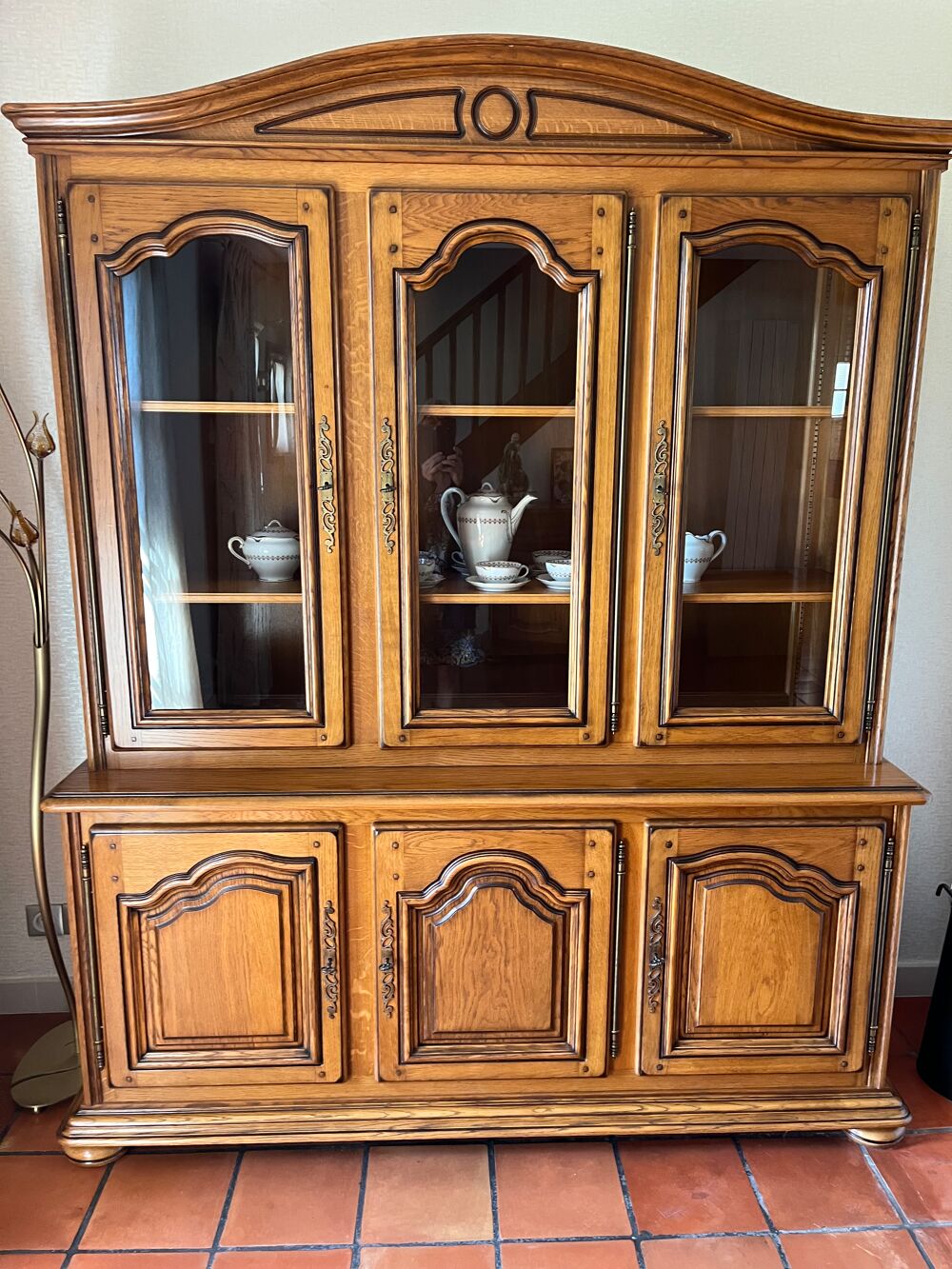 Vaisselier vitrine ch&ecirc;ne massif Meubles