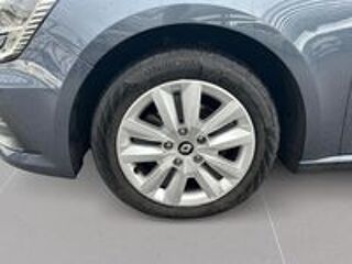 Megane IV M&eacute;gane IV Berline Blue dCi 115 - 21N Business 2022 occasion 42120 Le Coteau