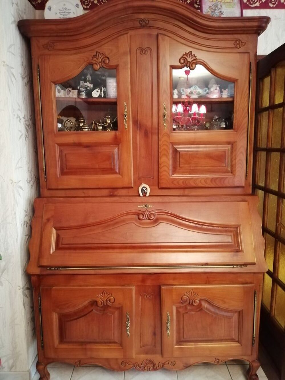 MEUBLE EN MERISIER MASSIF Meubles