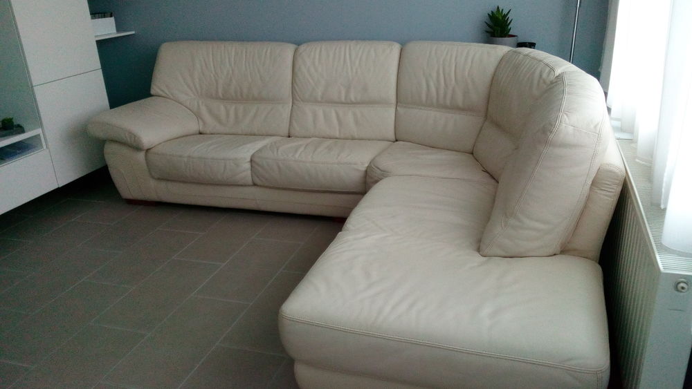 Vend canap&eacute; angle cuir de buffle 5 places Meubles