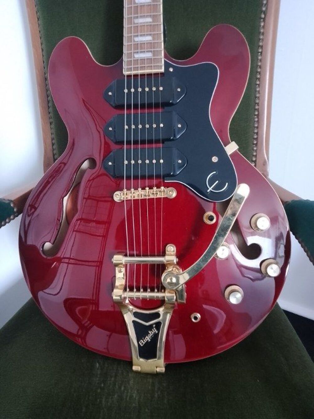 Guitare &eacute;lectrique Epiphone Riviera Instruments de musique