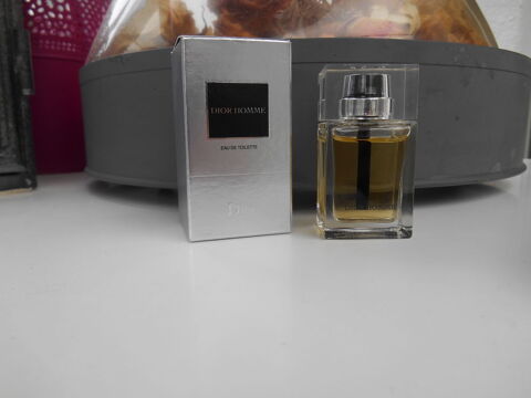 Miniature de parfum HOMME  10ml   Eau de toilette    DIOR  15 Douvrin (62)
