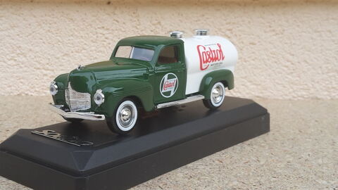 Dodge citerne ?Castrol' 1940 18 Follainville-Dennemont (78)