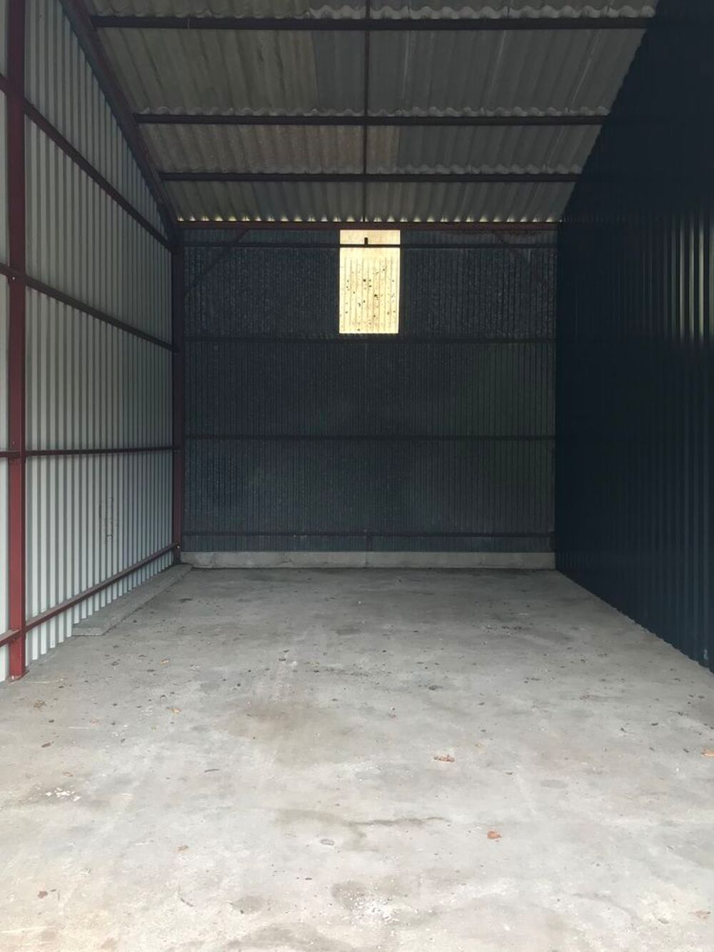 Location Autre Garde-meuble et box de stockage Léon