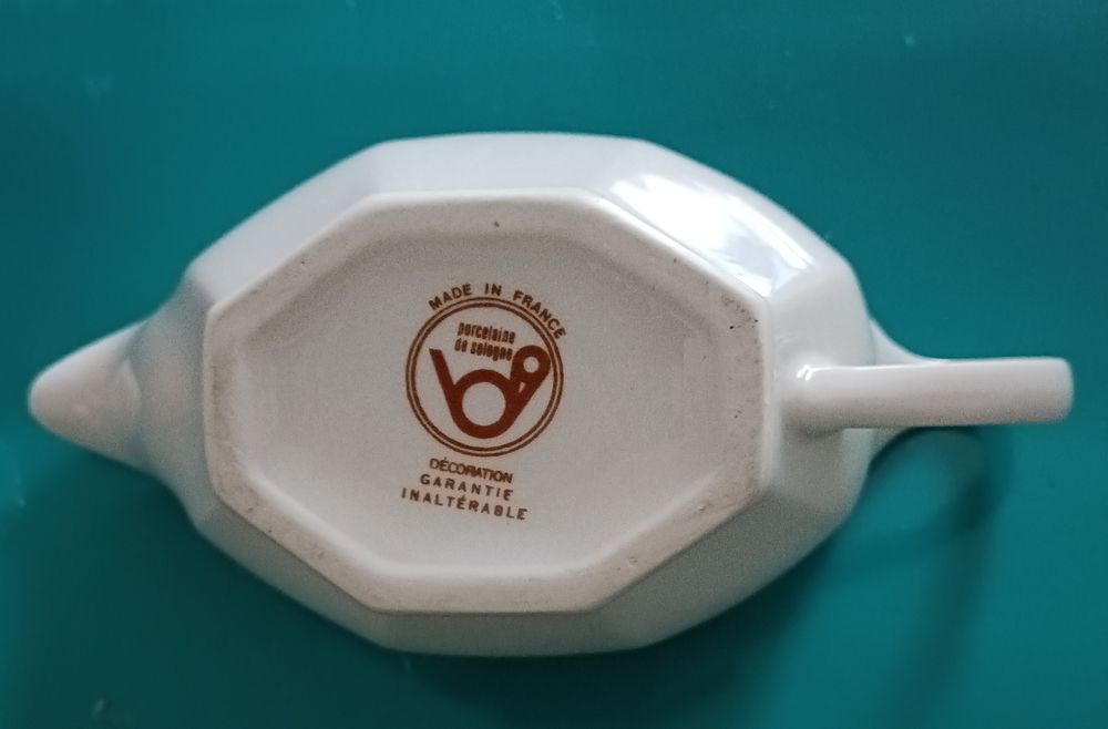 Sauci&egrave;re porcelaine de Sologne Cuisine