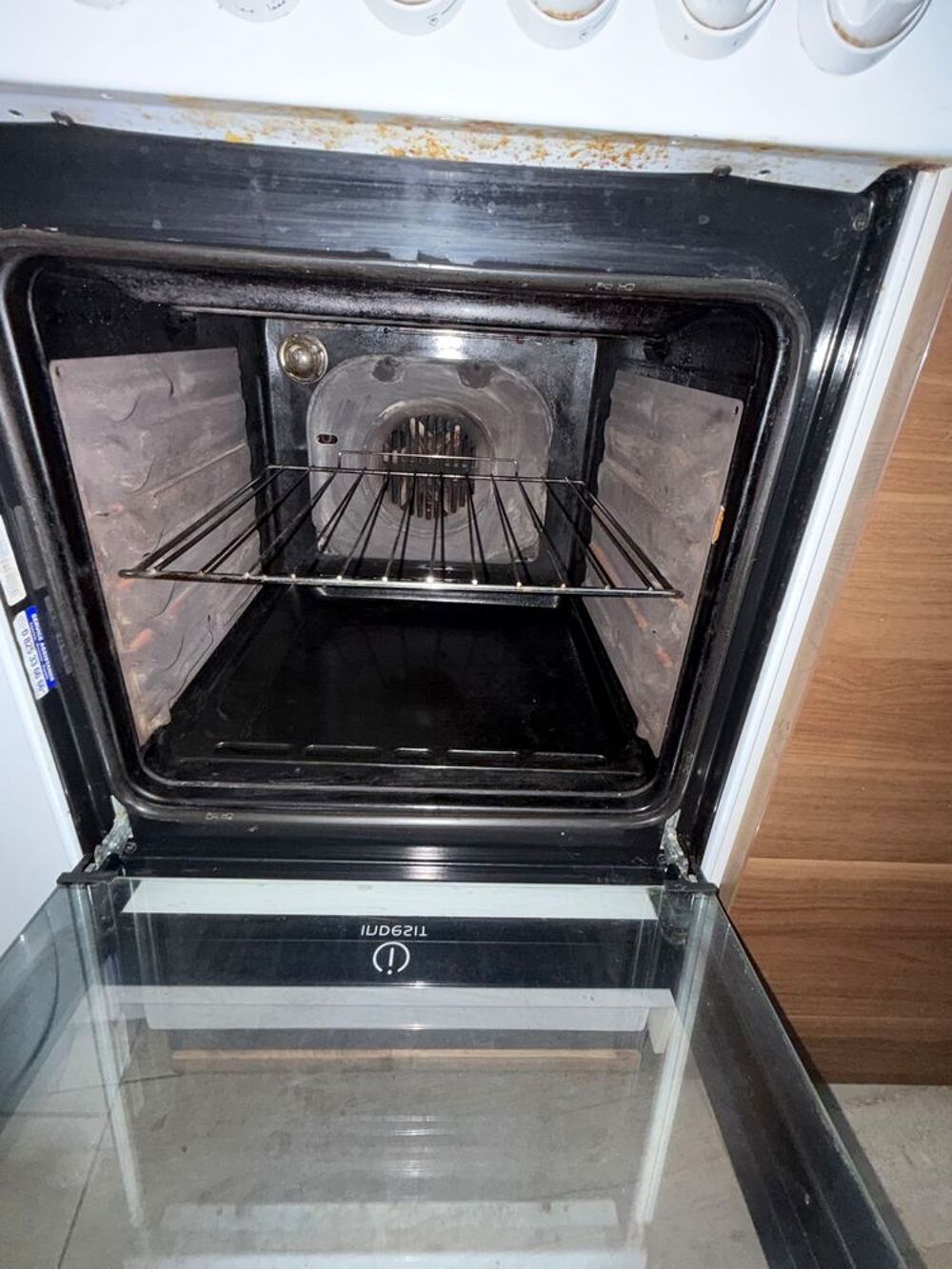 Cuisini&egrave;re mixte Indesit 3 gaz/1 &eacute;lectrique - Four catalyse Electroménager