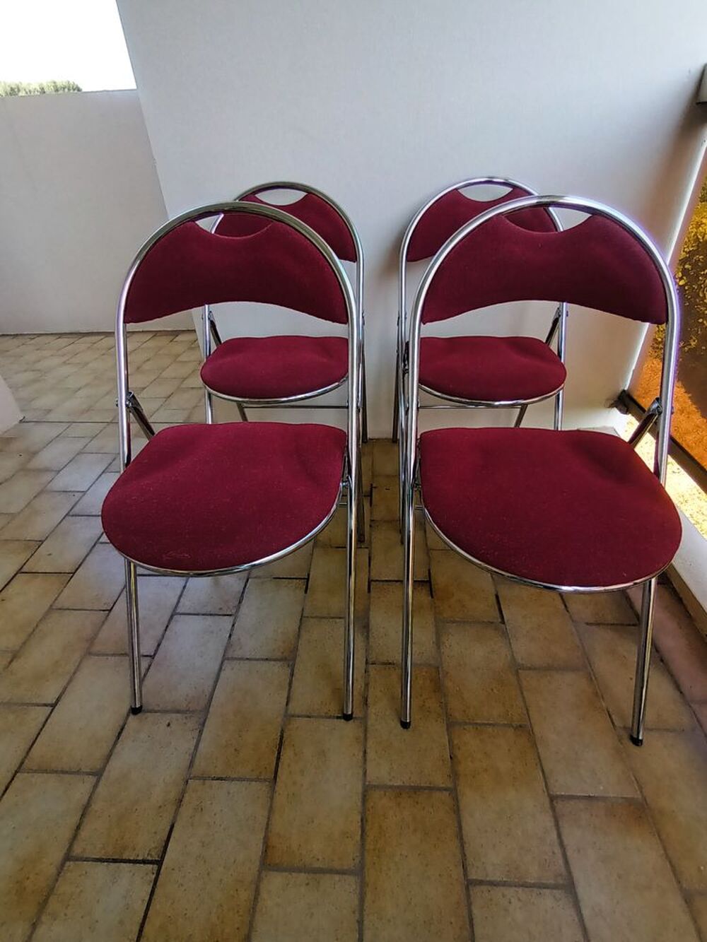 CHAISES PLIANTES D'APPOINT Meubles