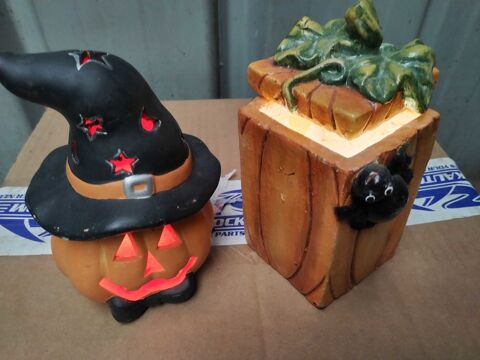 Lot de 19 figurines halloween Saint-Jean-de-Marsacq (40)