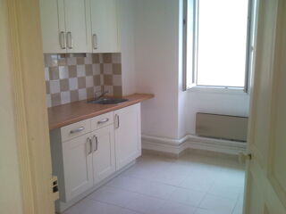  Appartement à louer 2 pièces 45 m²